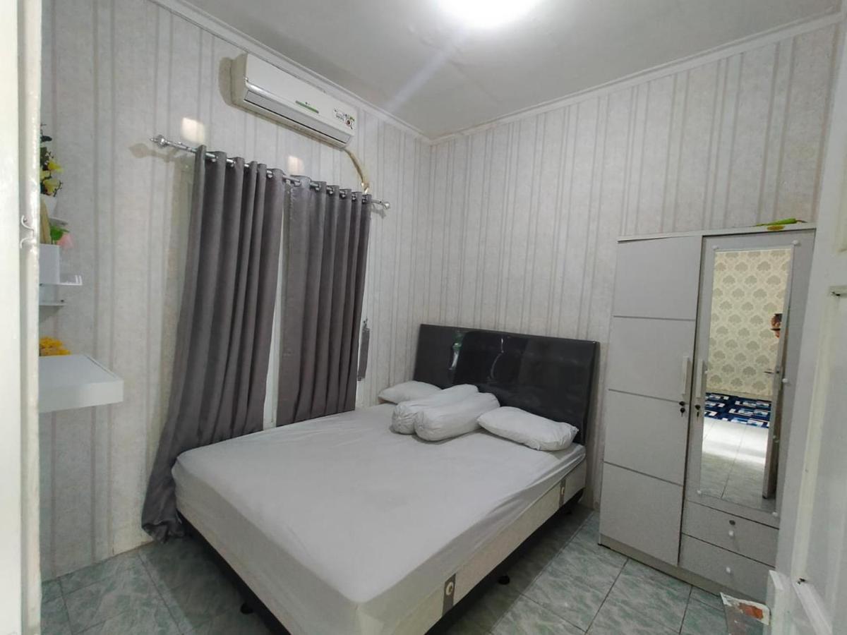 Shifana Homestay Syariah Yogyakarta Esterno foto