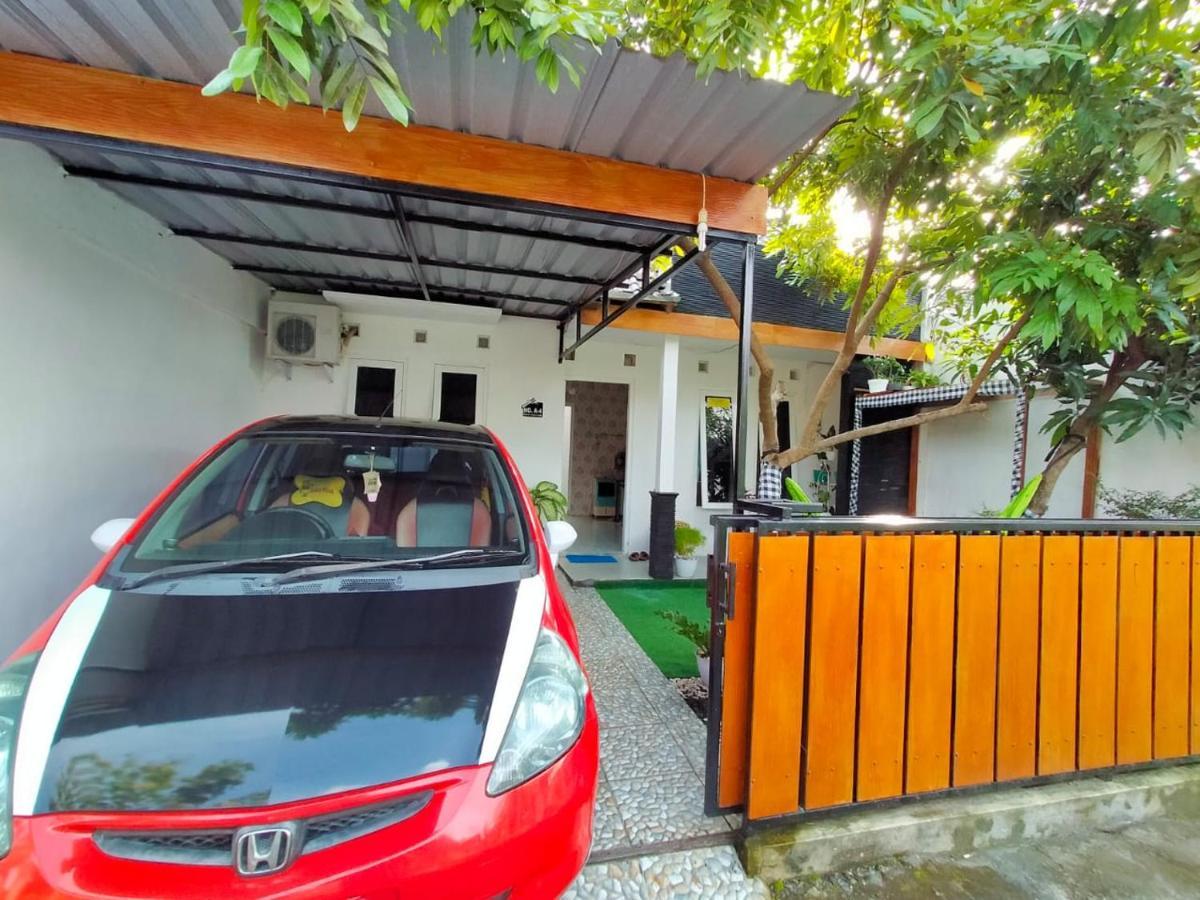 Shifana Homestay Syariah Yogyakarta Esterno foto