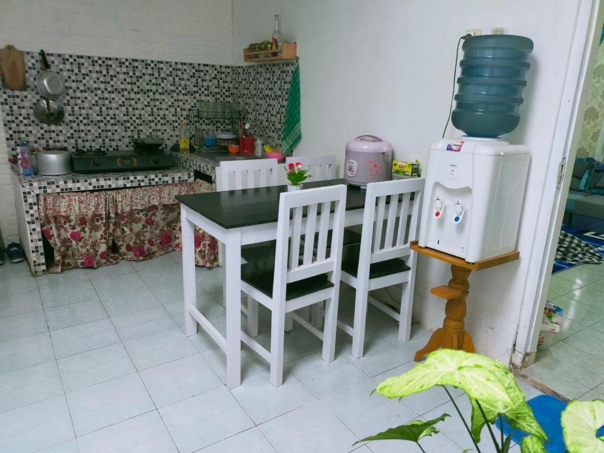 Shifana Homestay Syariah Yogyakarta Esterno foto