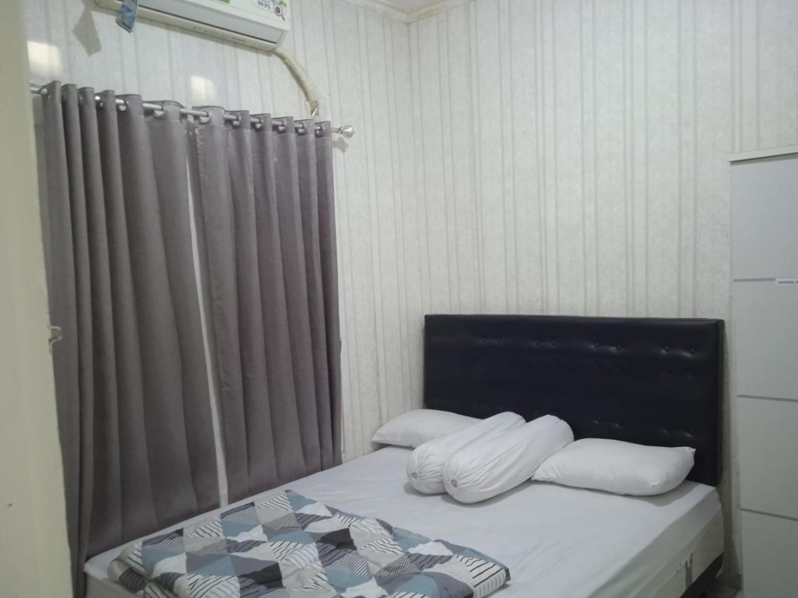 Shifana Homestay Syariah Yogyakarta Esterno foto